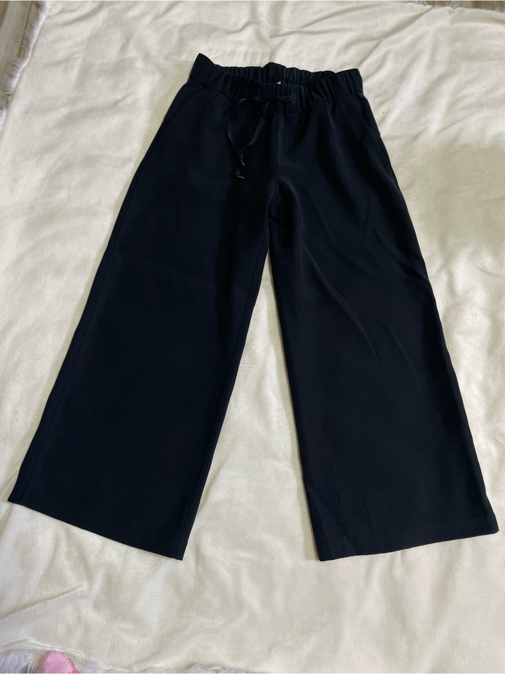 Lululemon Crop wide Leg Pants